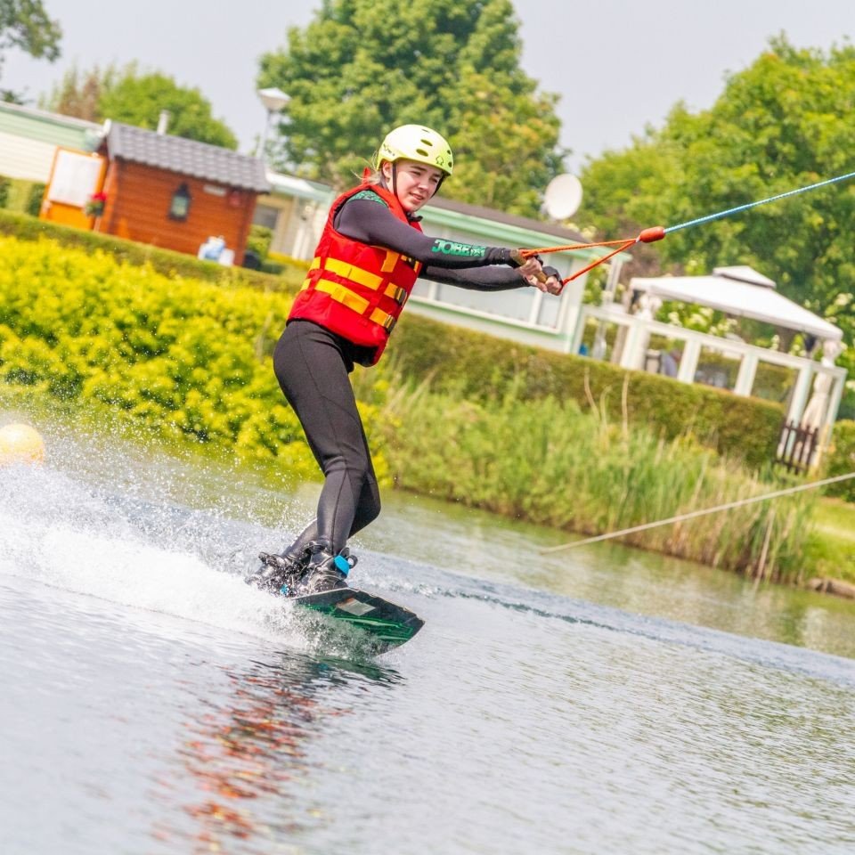 Wakeboarden betuwestrand waterfun
