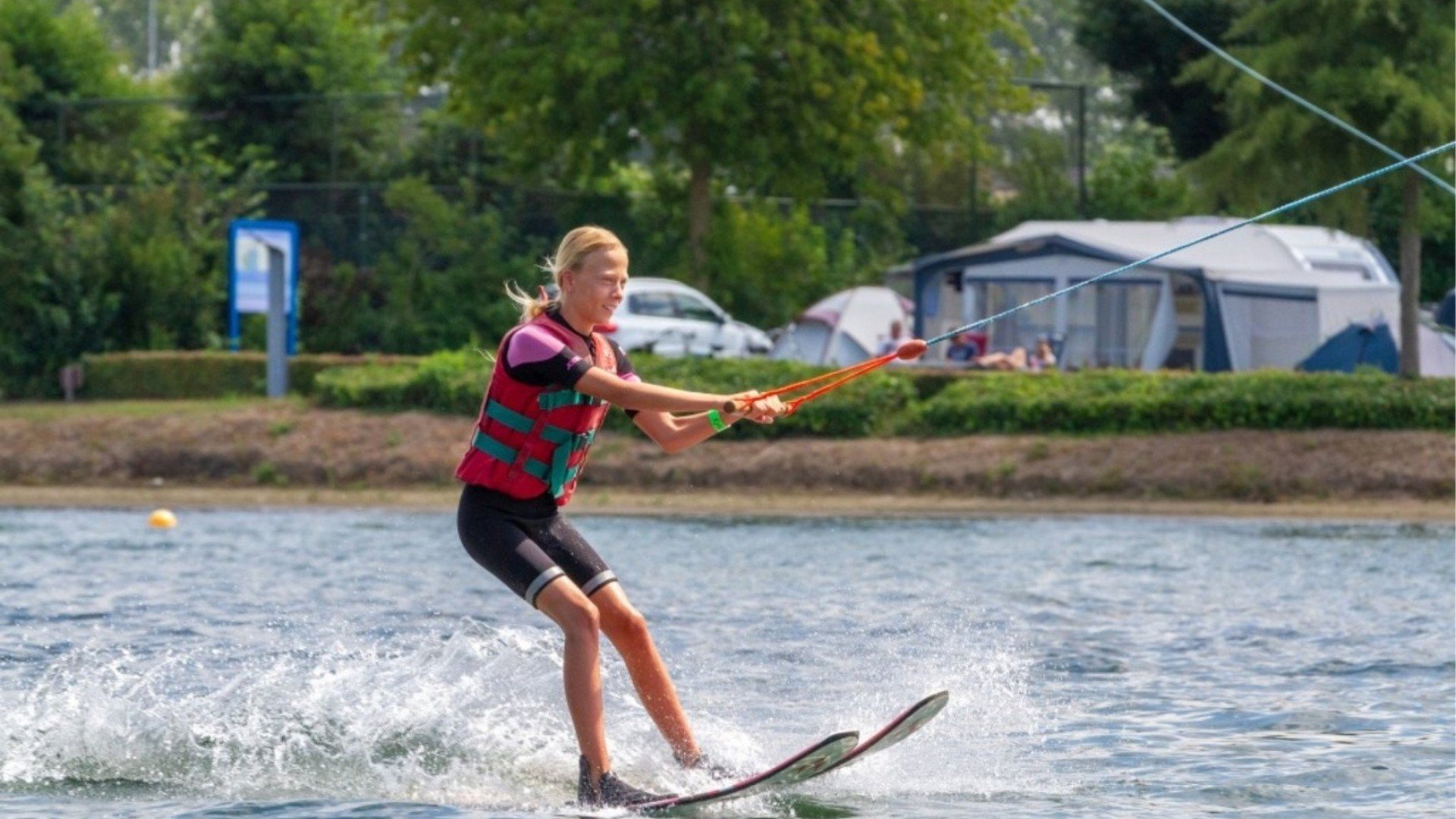 Waterski bij betuwestrand 9