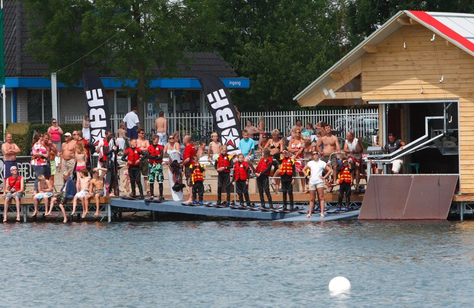 Waterski groepsuitjes